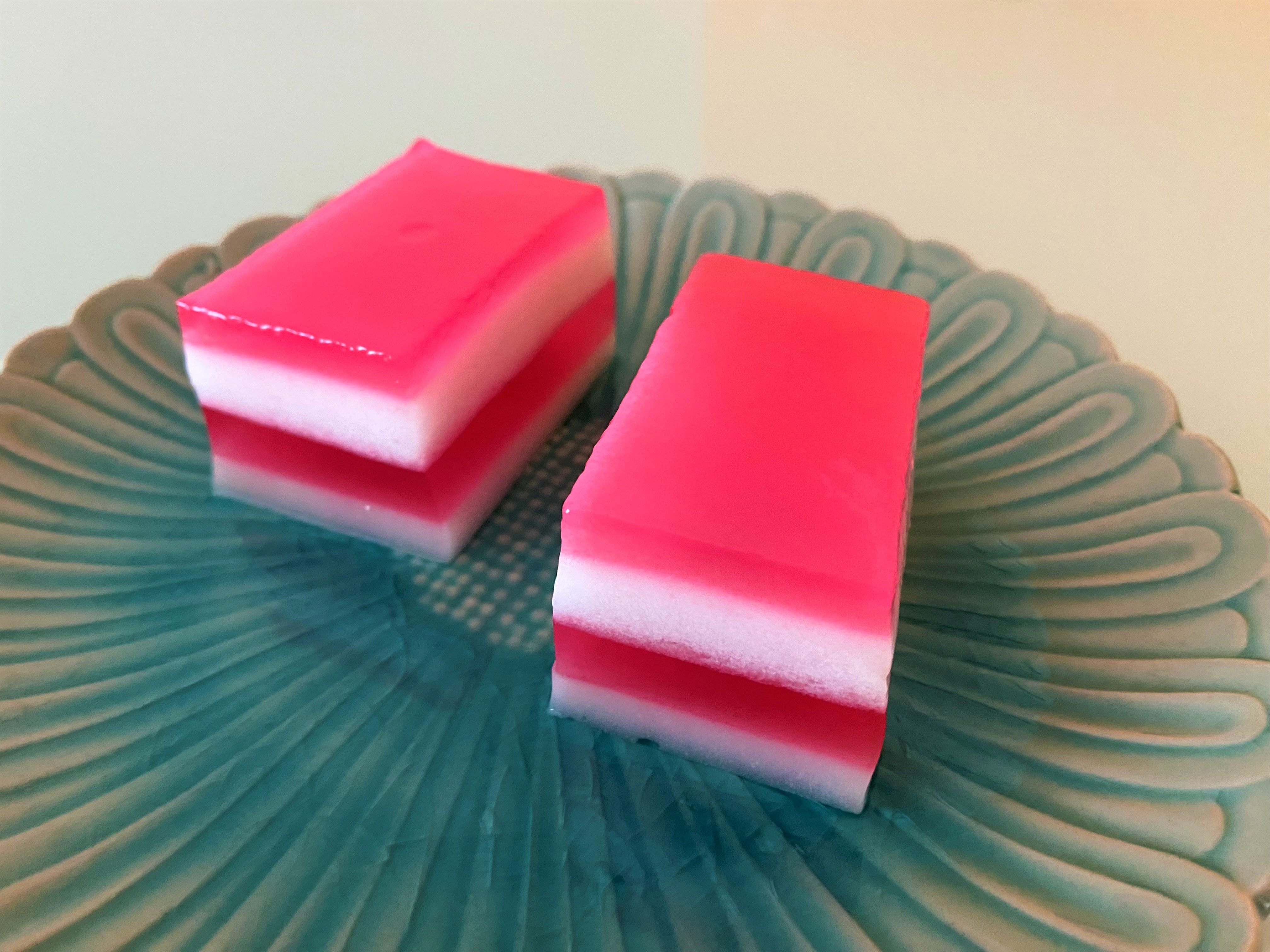 Red and white jelly